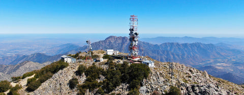 Postes de Telecomunicaciones en Cerro el Roble a 2.204 metros de altura